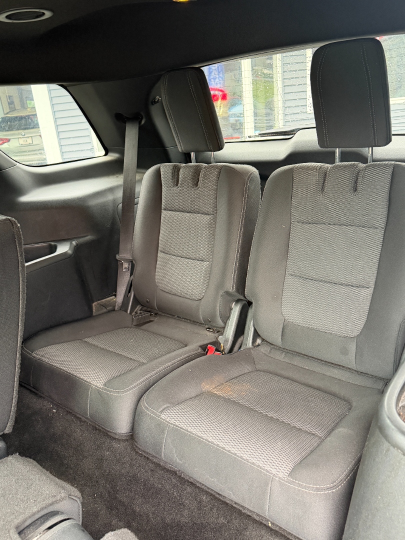 2017 Ford Explorer XLT - Photo 13