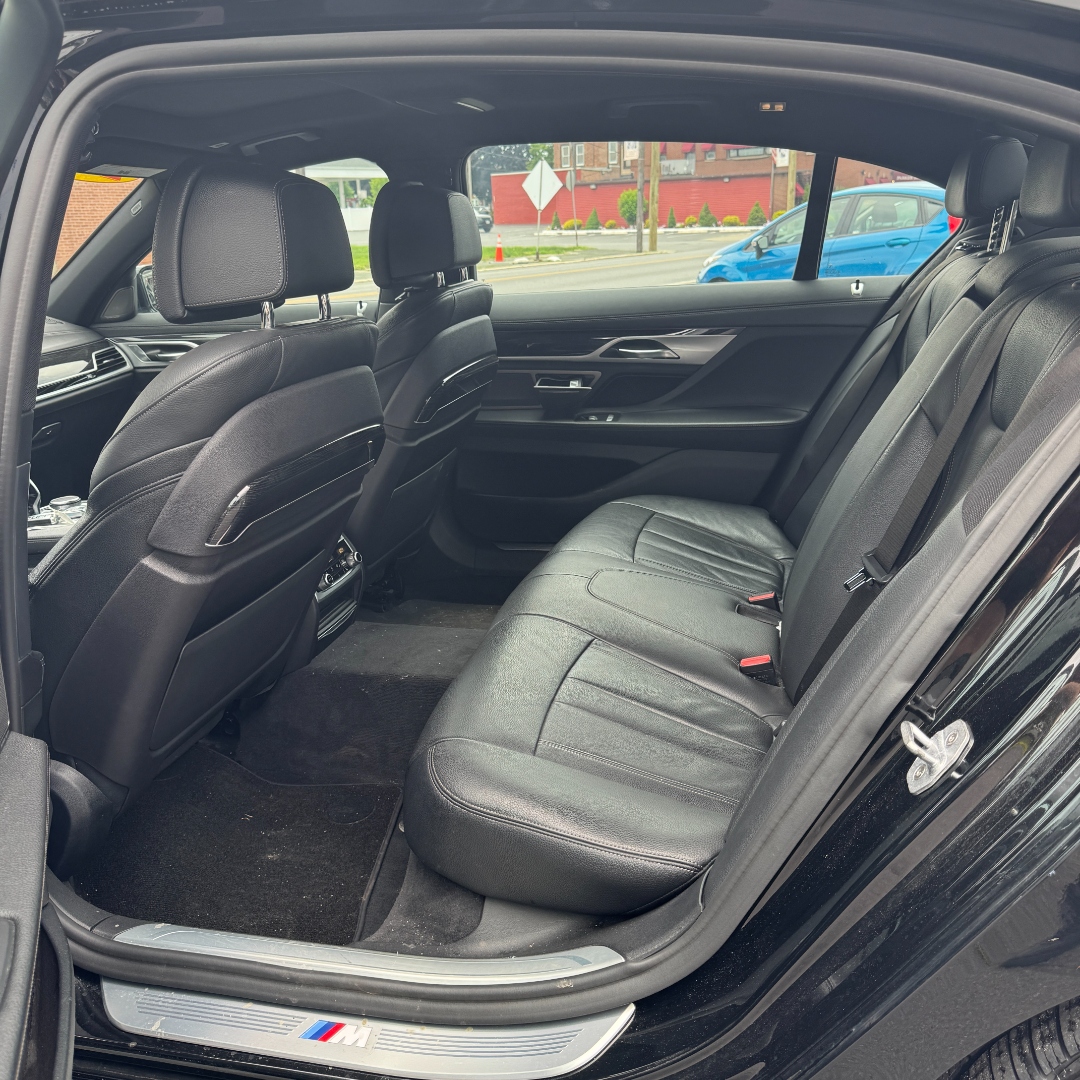 2019 BMW 7 Series 740i - Photo 12