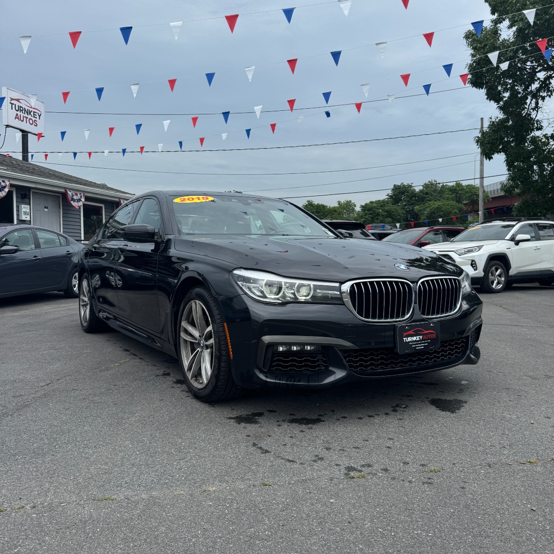 2019 BMW 7 Series 740i - Photo 3