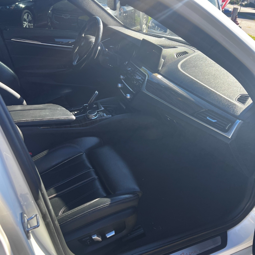 2018 BMW 5 Series 540i