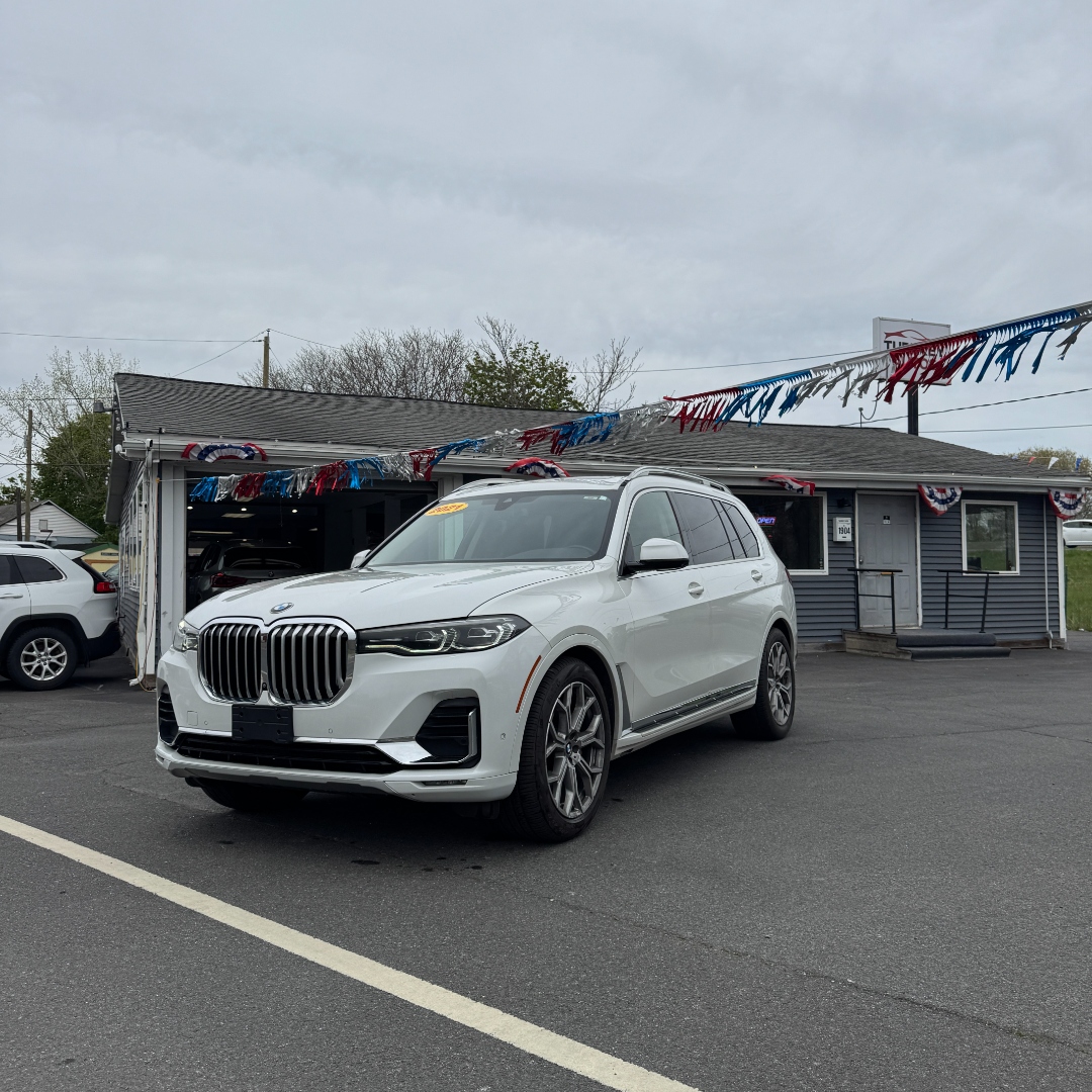 2021 BMW X7 xDrive40i's photo